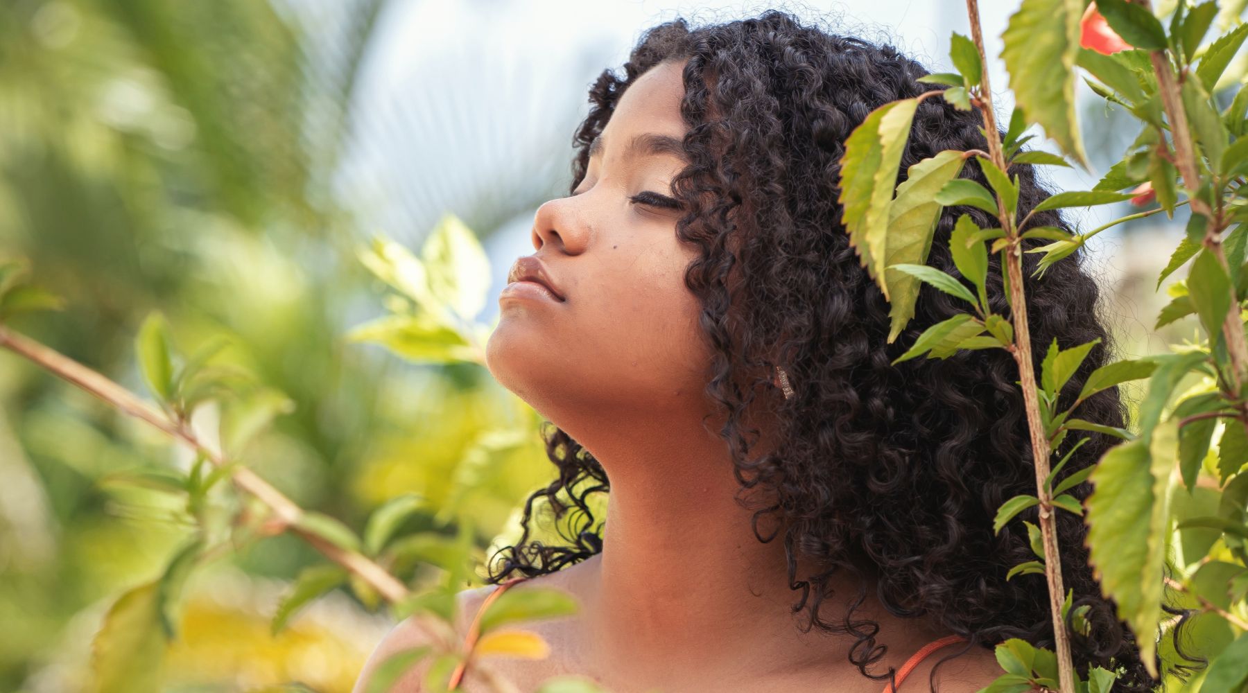 3 Gorgeous and Easy Hairstyles for Springtime