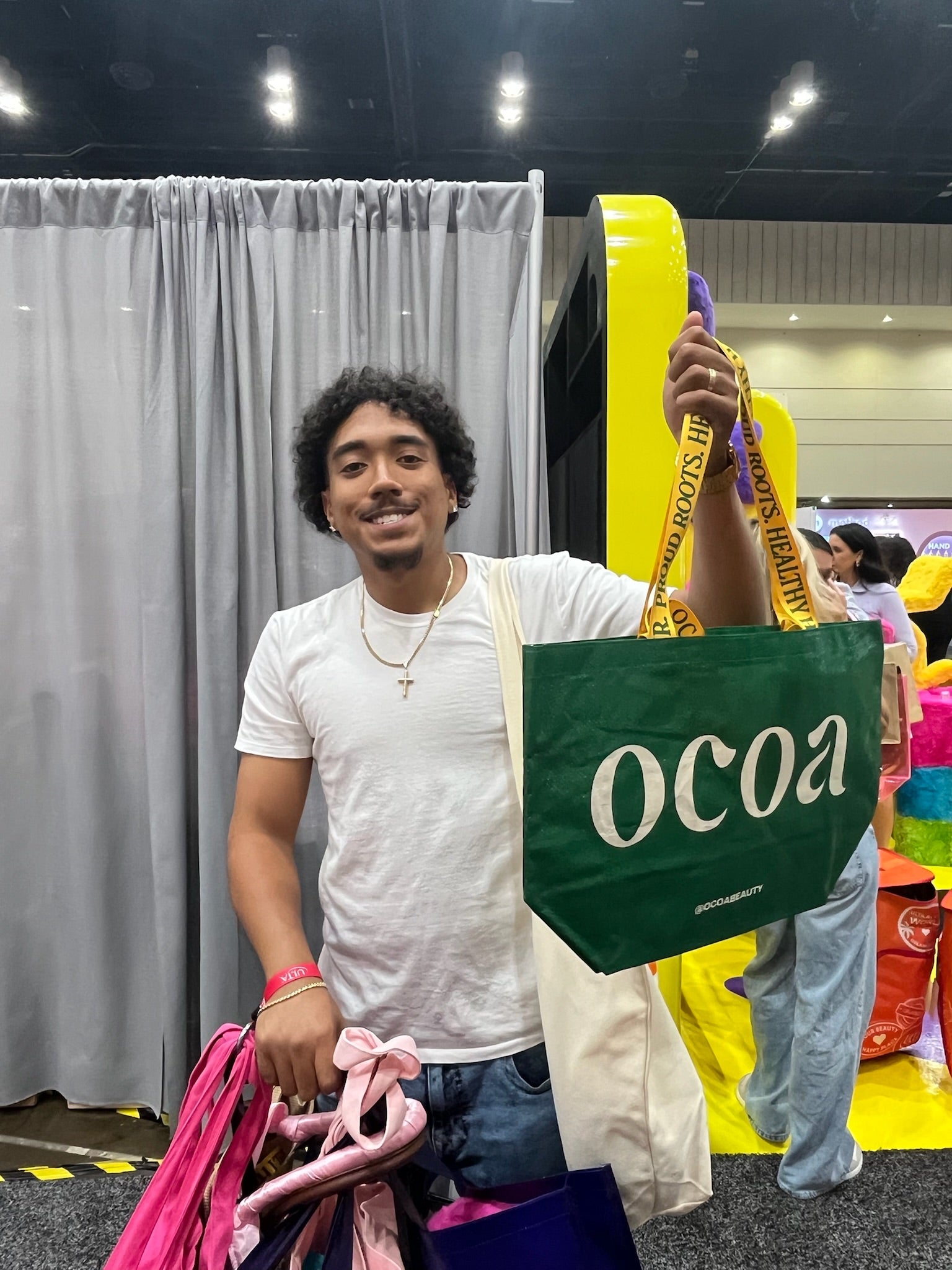 The OCOA Travel Tote